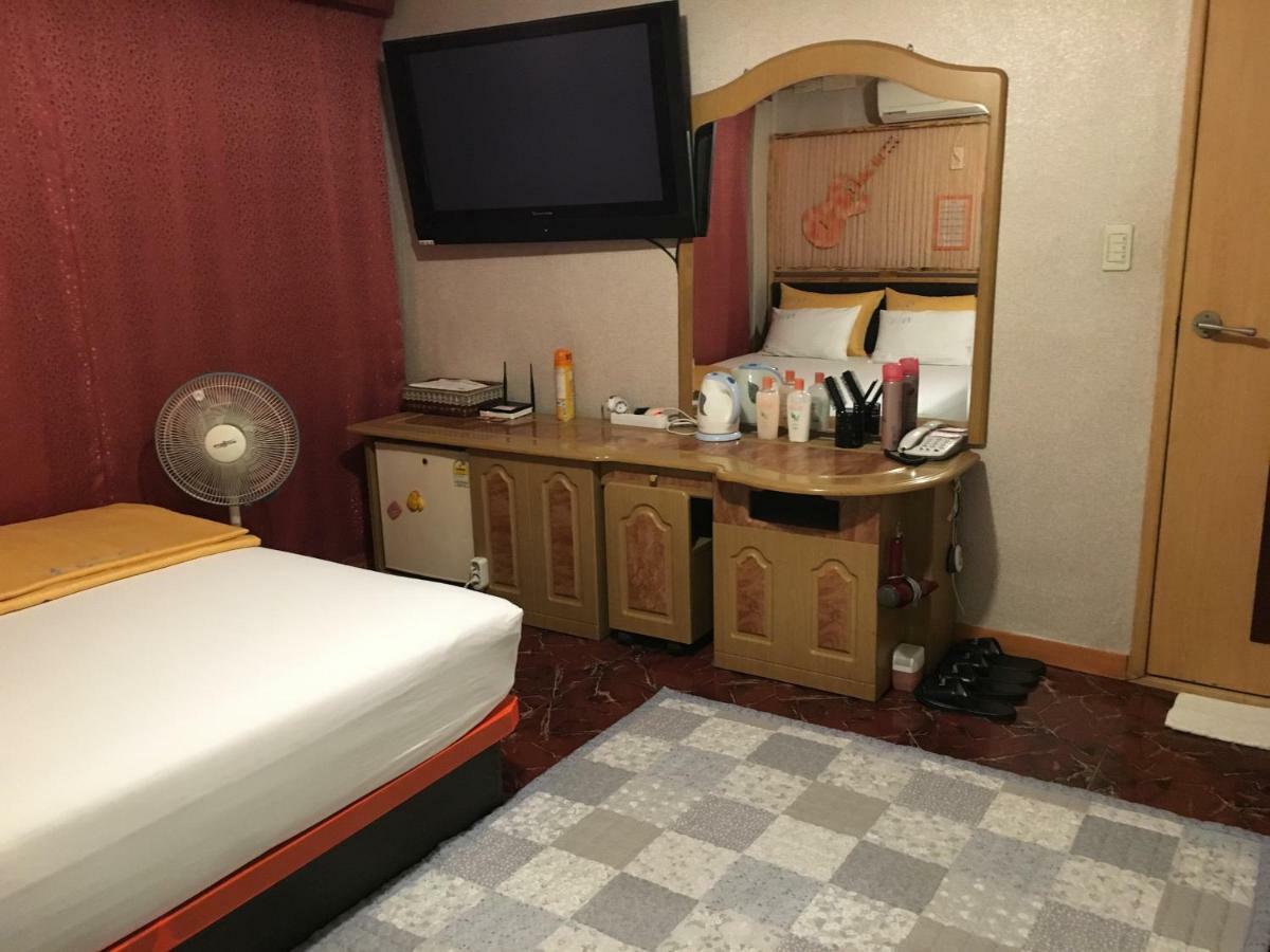 Coin Motel Ciudad Metropolitana de Ciudad Metropolitana de Busan Exterior foto