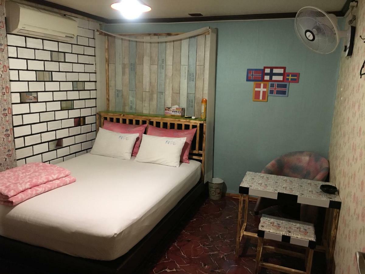 Coin Motel Ciudad Metropolitana de Ciudad Metropolitana de Busan Exterior foto